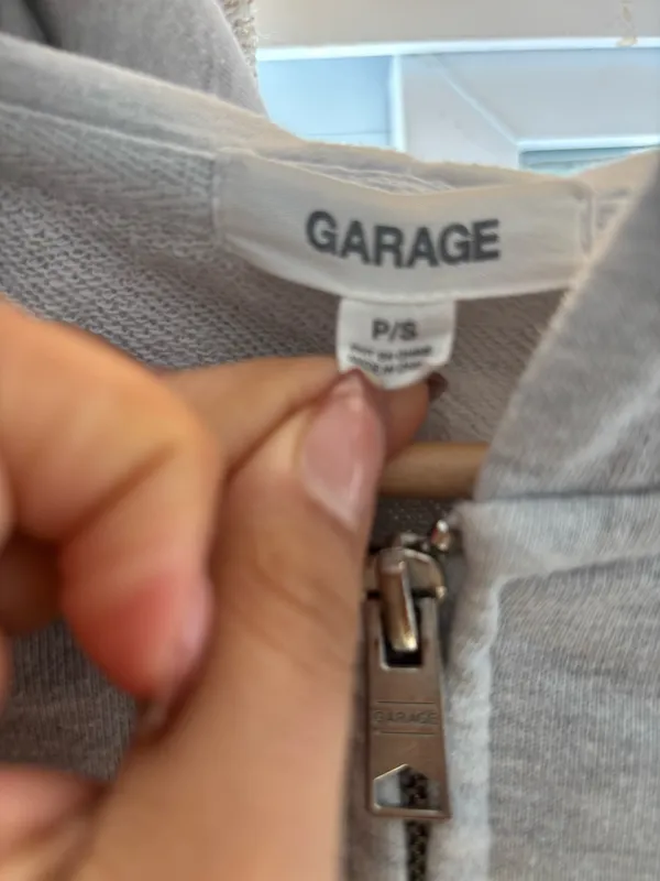 Garage Cropped Full-Zip Hoodie - Image 2