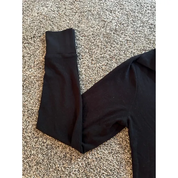 Old Navy Women's Black Split-Neck Long Sleeve Pullover Tee Size Small - Image 5