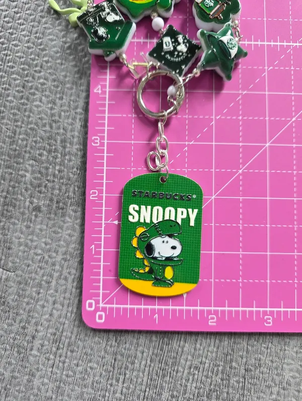 𝙎𝙤𝙡𝙙! 𝘿𝙤 𝙣𝙤𝙩 𝙗𝙪𝙮 𝙥𝙡𝙚𝙖𝙨𝙚!  Snoopy Starbucks Bag Charm Keychain - Image 10