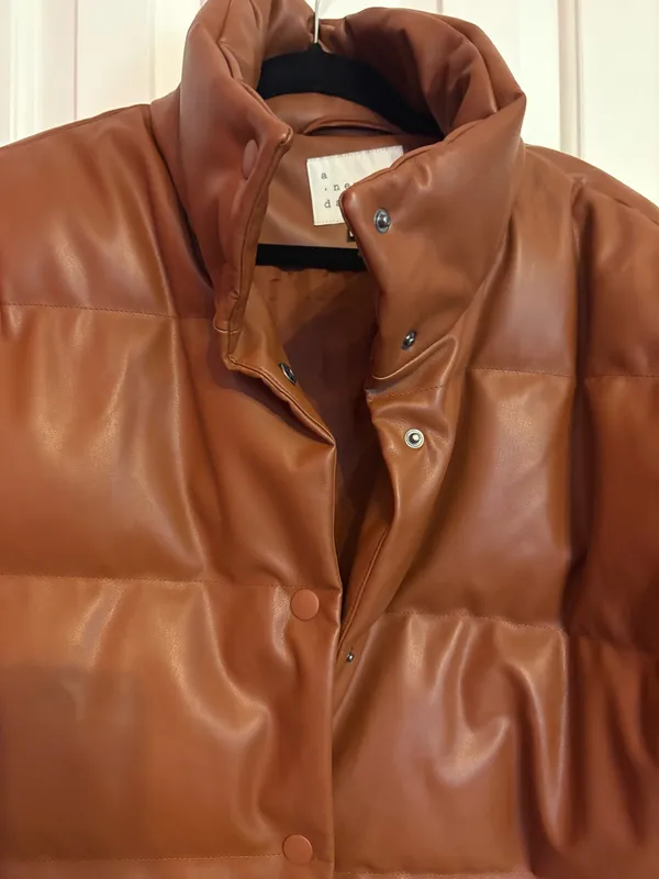 Brown puffer jacket - Image 3