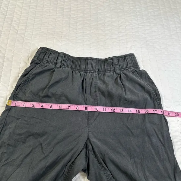 GAP Gray Casual  Neutral Pants with back pockets - Image 6