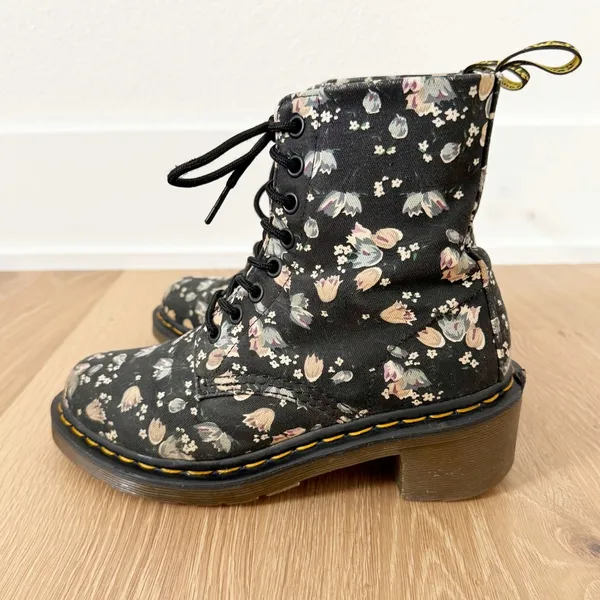 Dr. Martens Lynn Floral Fabric Heeled Lace Up Combat Boot US 6 - Image 3