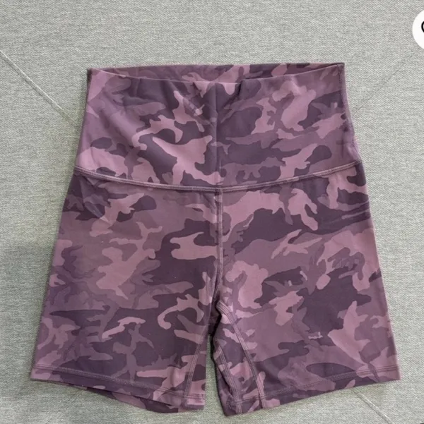 Lululemon Align Shorts 6" - Image 2