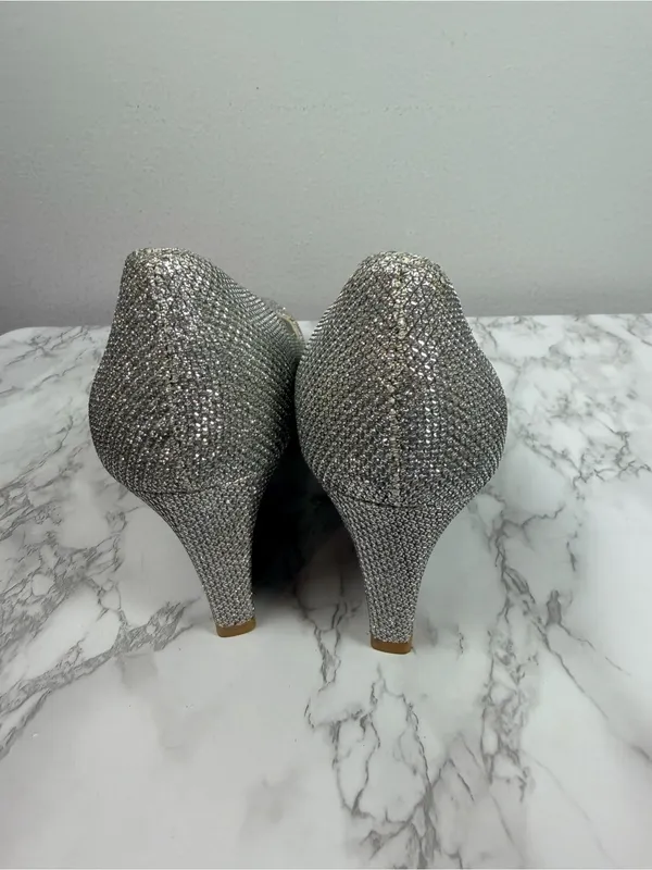 Stuart Weitzman Annaform Size 8 Silver Formal Wedge Pump Heels - Image 6