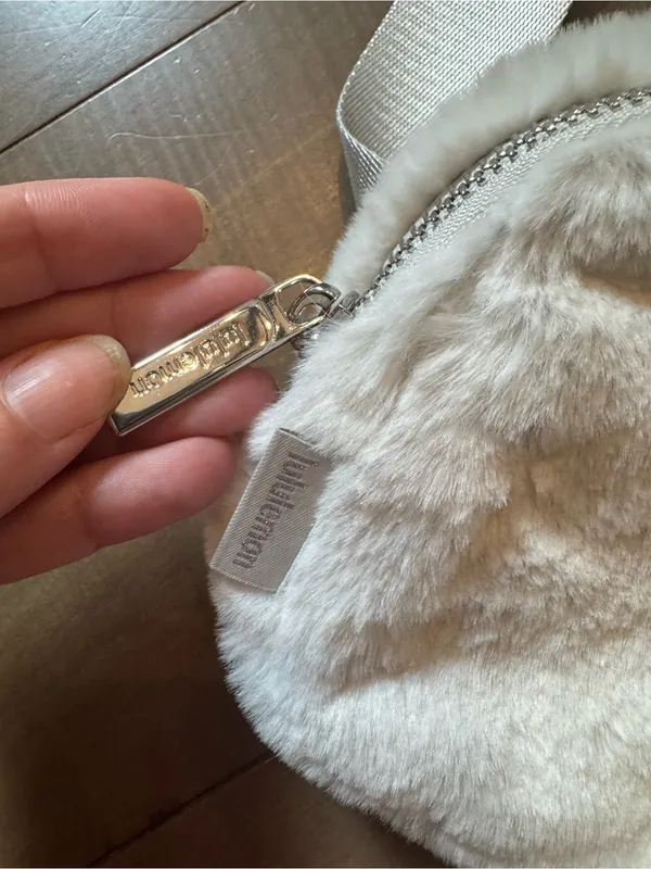 Lululemon Everywhere Belt Bag 1L Fleece Light Ivory Cream NWOT - Image 4
