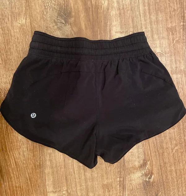 Lululemon Choose A Side Shorts - Image 4