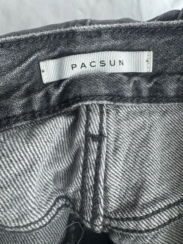 Size 26 White Fabric Size Tag Gray - Image 7