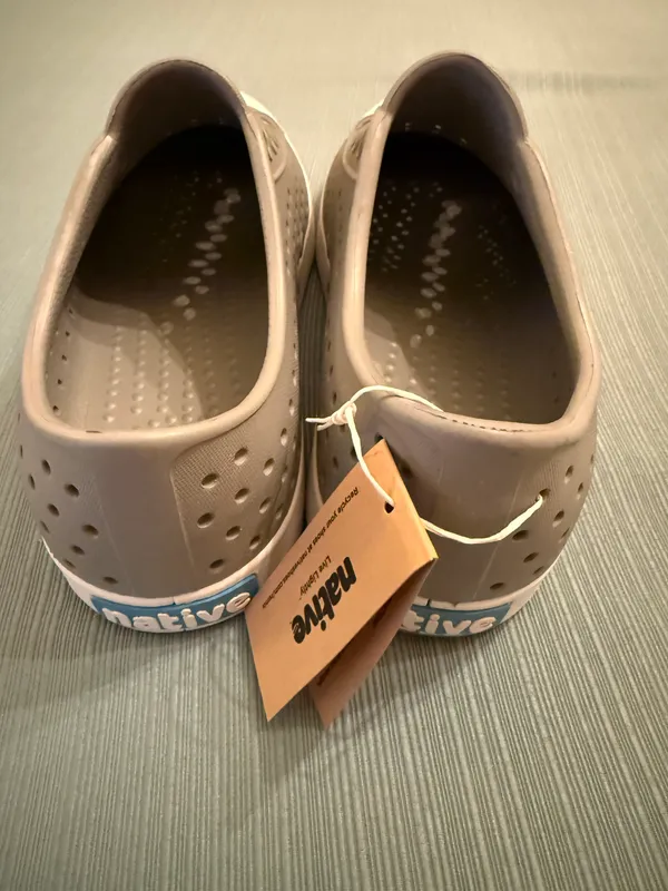 Native Size 8 - Image 3