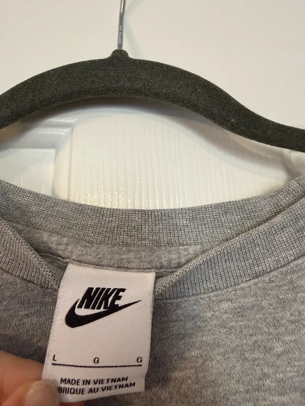 Nike Crewneck Pullover - Image 2