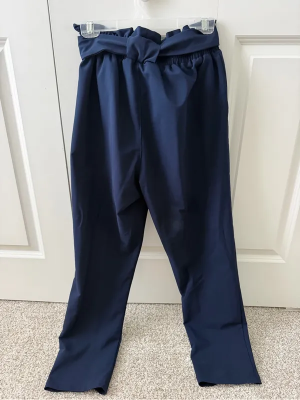 GRACE KARIN Navy Blue Minimalist Paperbag Waist Cropped Pants - Image 4