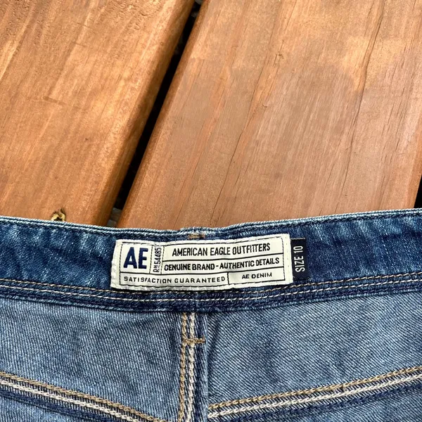 Y2K American Eagle Jean Shorts Blue Denim Snap Fly Low Rise Women Size 10 - Image 3