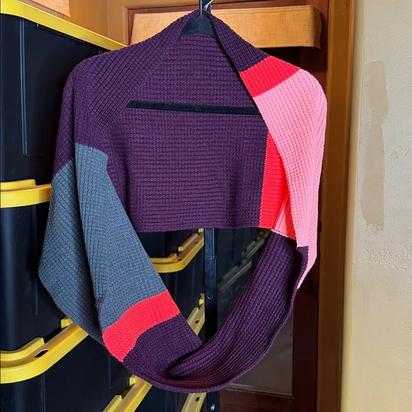 NWOT Under Armour Women's Favorite Waffle Infinity Knit Scarf One Size - Image 5