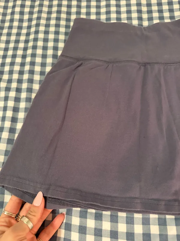 hollister mini skirt - Image 2