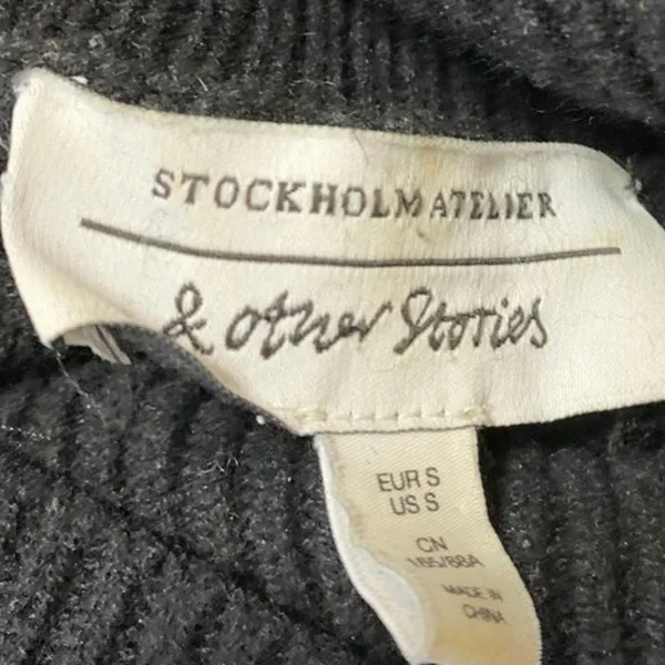& Other Stories Women's Black Turtleneck Knit Poncho Shrug Sweater Top Size S - Image 3