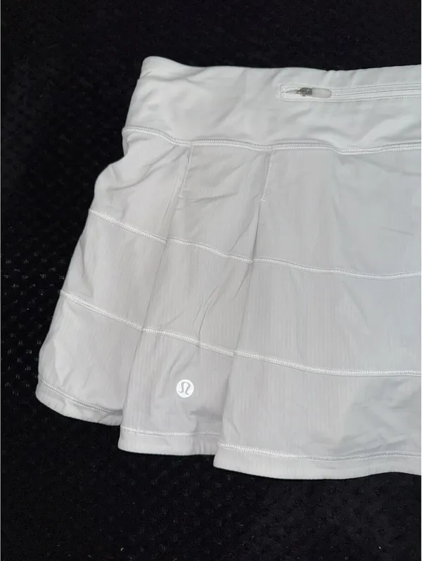 Lululemon Pace Rival Skirt II Regular Wildcats Logo Stretch White Size 6 - Image 7