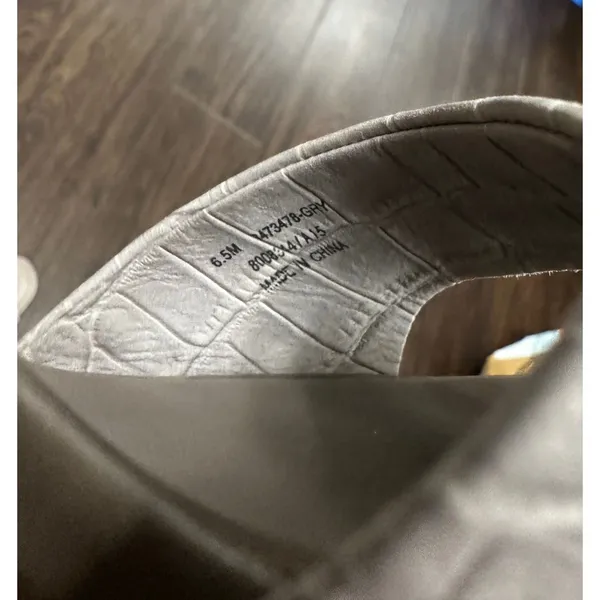THE FRYE COMPANY Grey Croc Embossed Leather Block Heel Sandals | Size 6.5M - Image 6