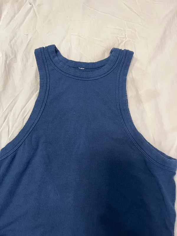 Lululemon cropped tank - Image 2