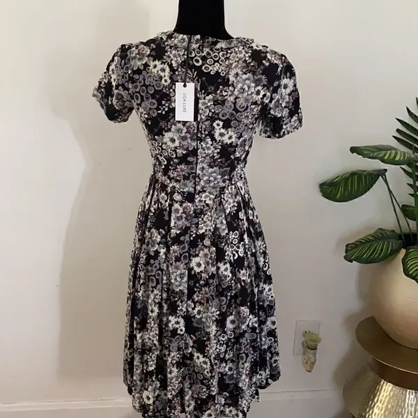 LIZA LUXE dress -floral w/Peter Pan collar - Image 4