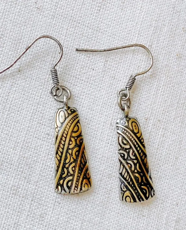 Gold earrings bundle - Image 3