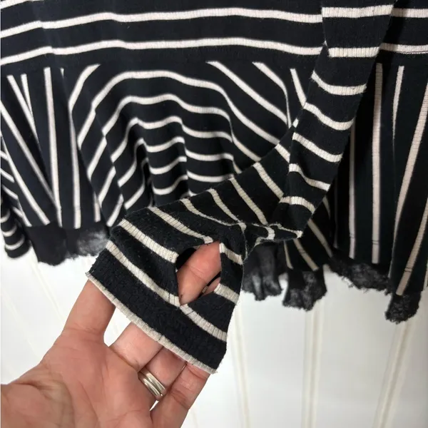 We The Free Free People Black White Striped Peplum Thermal V-Neck Top XS 883 - Image 4