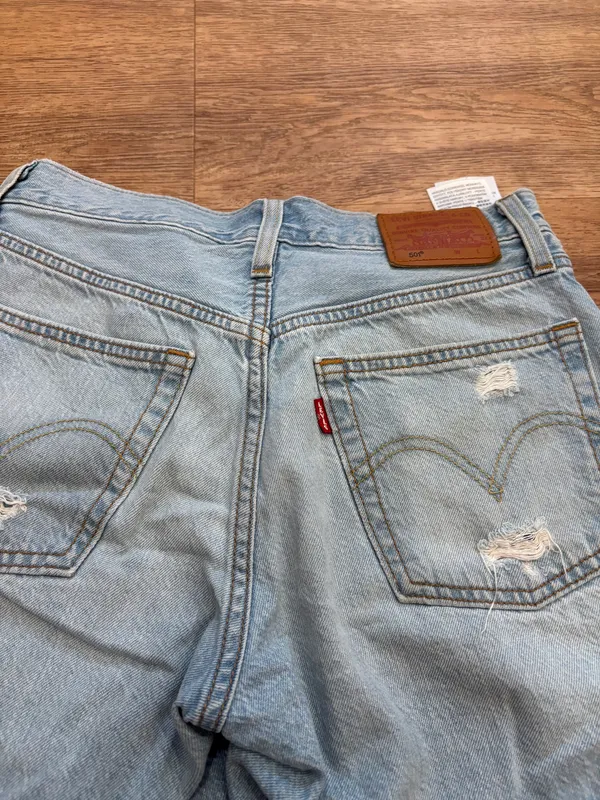 Levi’s 501 Jean Denim Shorts Button Fly - Image 2