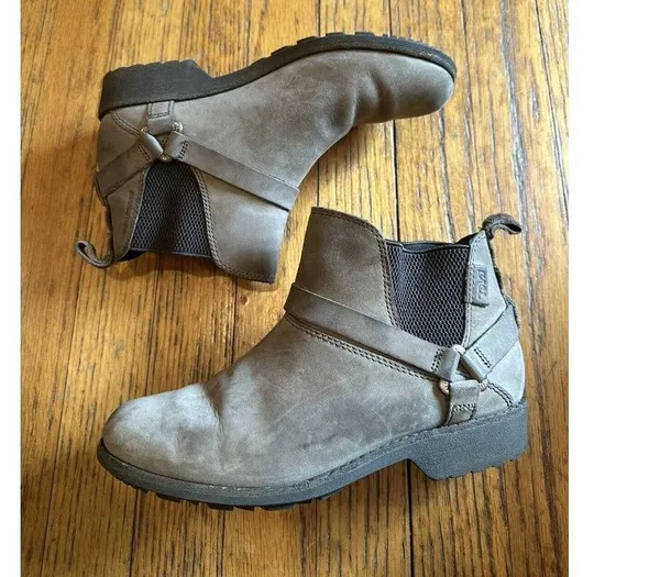 Teva Women’s De La Vina Dos Chelsea Boot Size 6.5 Taupe GUC - Image 13