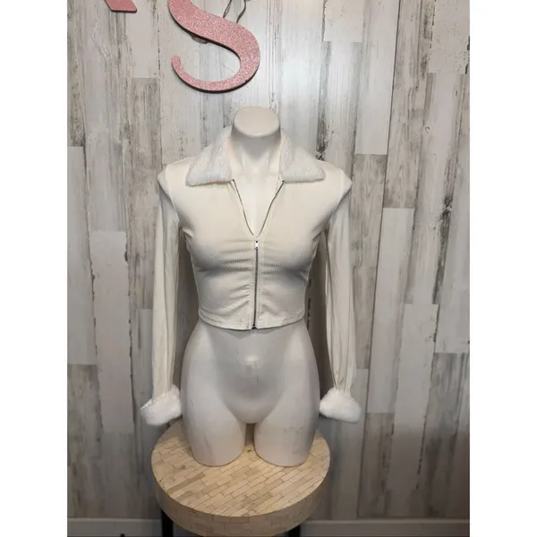 Y2K White Cropped Zip-Up Top XS Faux Fur Trim Long Sleeve Fitted - Image 2