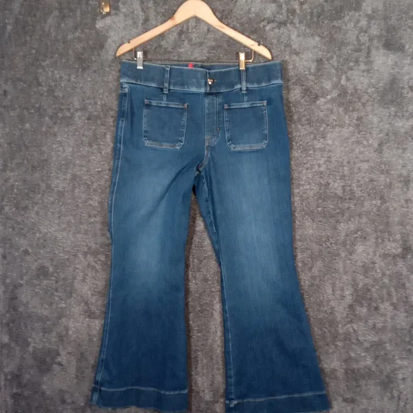 SPANX Everywear Flare Jeans High Waisted Pullover Womens Jeans - Image 3