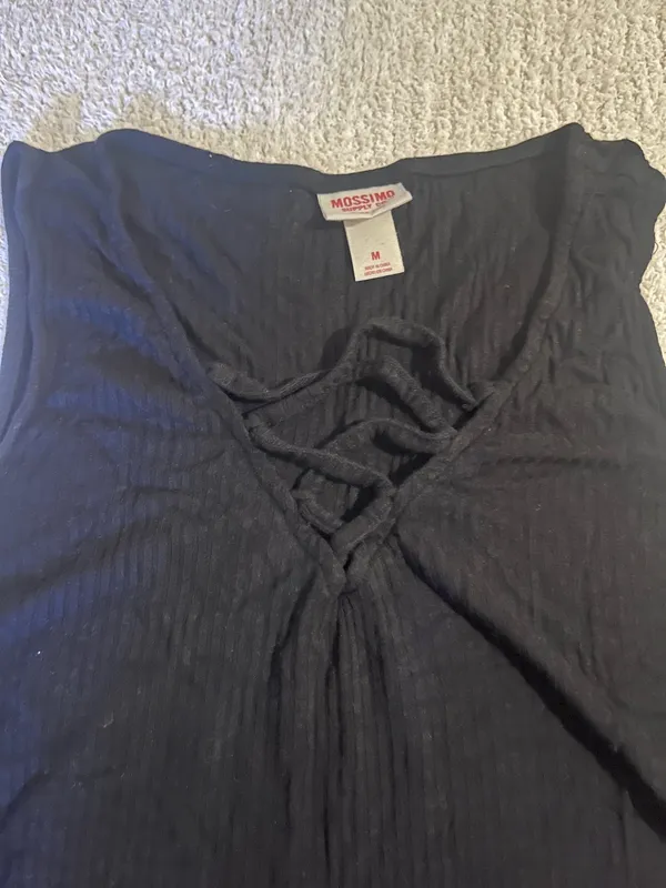 Mossimo Supply Co Tie Front Cropped tank - Image 2