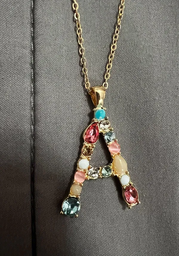 Bella initial A necklace Gold - Image 2