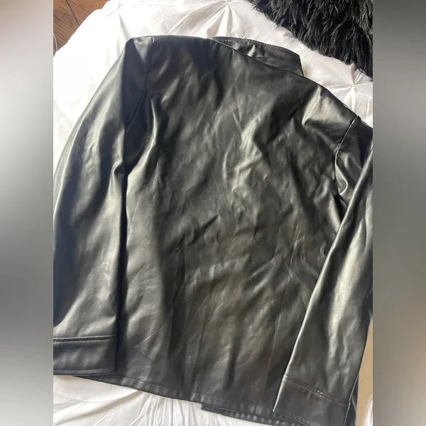 SheIn Black Faux Leather Jacket - Image 4
