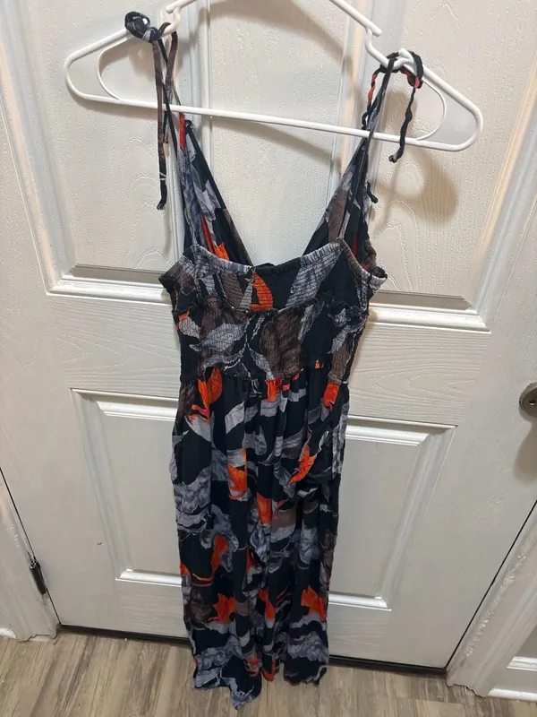 Patrons of Peace Floral Smocked Tie-Strap Jumpsuit Size S - Image 5
