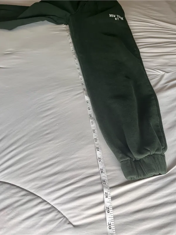BRANDY MELVILLE Green New York Jogger Sweatpants Pockets Women’s One Size EUC - Image 7