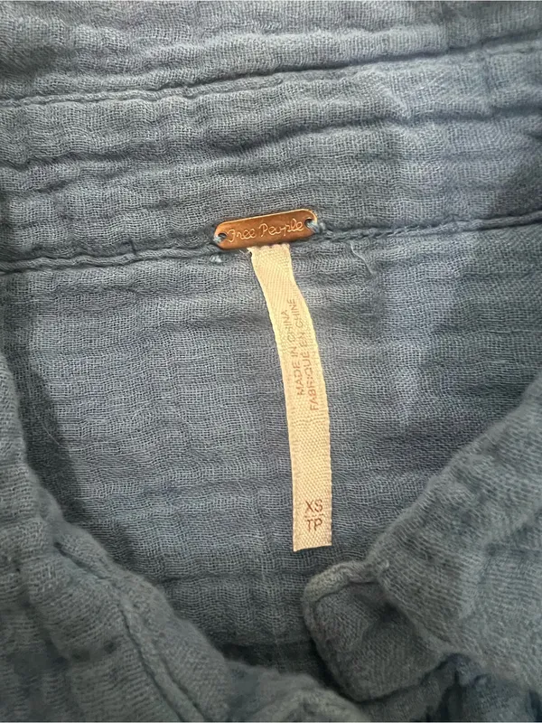 Free People Blue Sunstreaks Button Down Shirt Size XS - Image 4