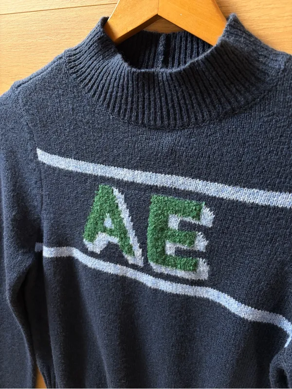 American Eagle Women’s Navy Logo Mock Neck Sweater NWT Small - Image 5