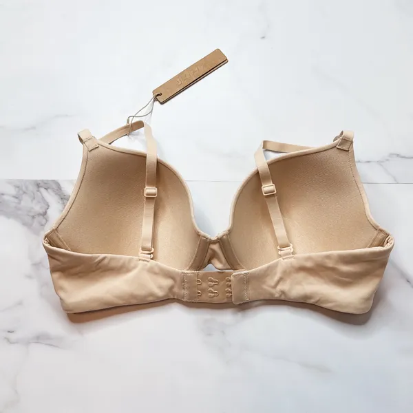 NWT Skims Fits Everybody T-Shirt Bra - Image 4