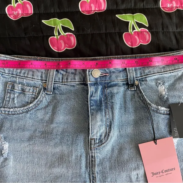 New Juicy Couture Light Denim Skirt with Heart Accent - Image 5