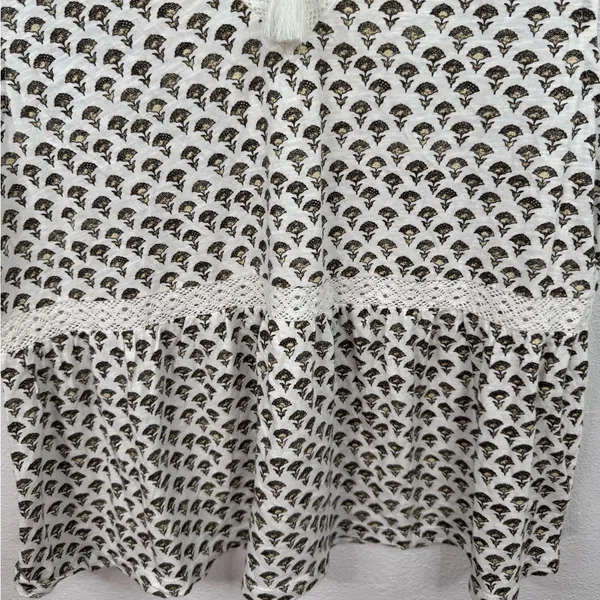 Lucky Brand Blouse Size L White Floral Crochet Trim Patterned Boho Babydoll Top - Image 6