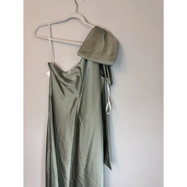 AFTER SIX 6900 Effortless Glam Bow Charmeuse One Shoulder Bow Maxi Sage Green L - Image 11