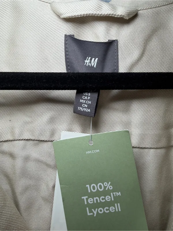H&M Cream Button-Front Blazer Jacket oversized, could fit medium - Image 2