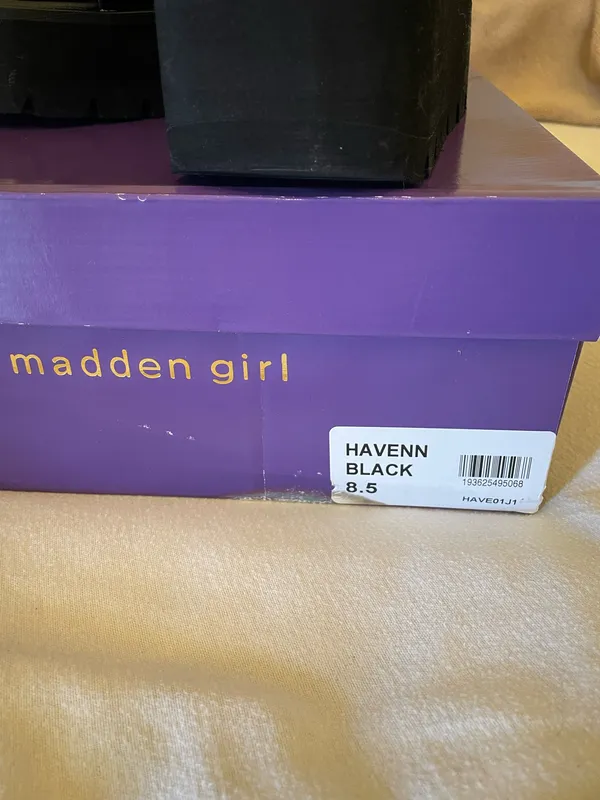 Madden Girl Platform Wedge Sandals - Image 4