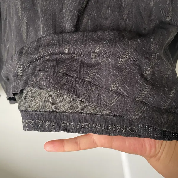 Lululemon Rest Less Hoodie Seamless Athleisure Lightweight Black Size Small - Image 8