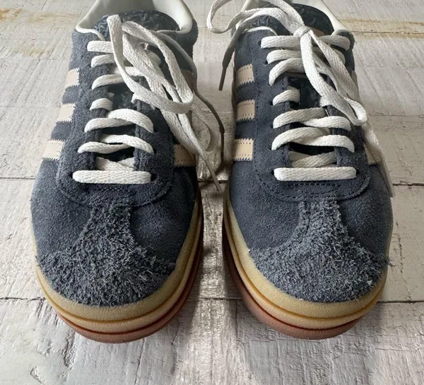 Adidas Gazelle Bold size 6 Grey/Magic Beige/Gum Platform Sneakers Suede Runs Big - Image 3