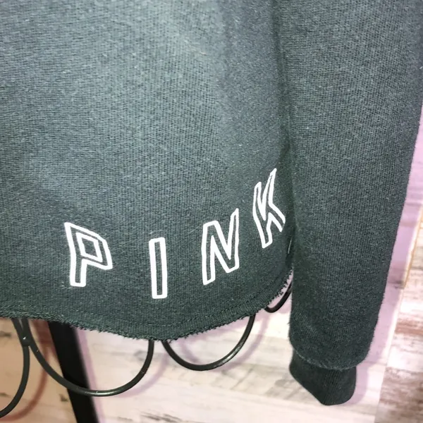 Pink Victoria's Secret sweatshirt crew neck top size medium black and white​ - Image 2