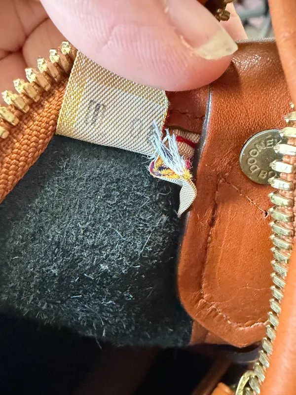 Downeast VINTAGE dooney and bourke leather purse - Image 14