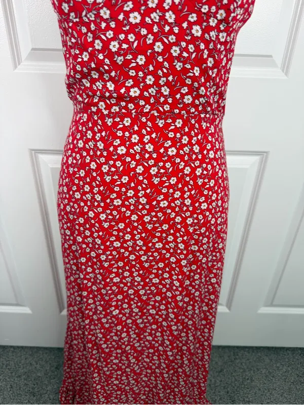 Olivaceous Size M Red Floral Ruffle Strap Maxi Dress NWOT - Image 5