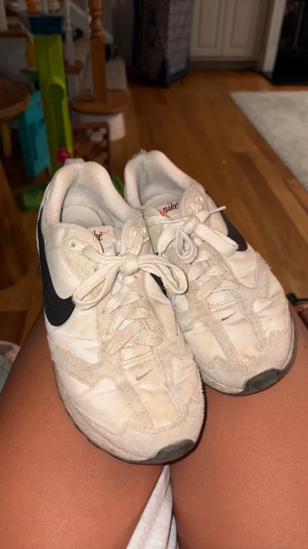 Nike Shoes - Image 4