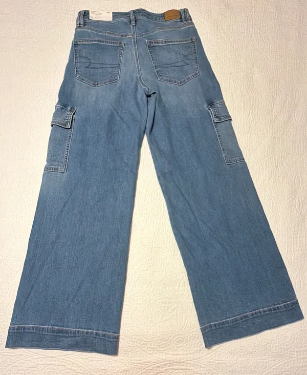 American Eagle Outfitters Light Blue Wide-Leg Cargo Jeans - Image 8