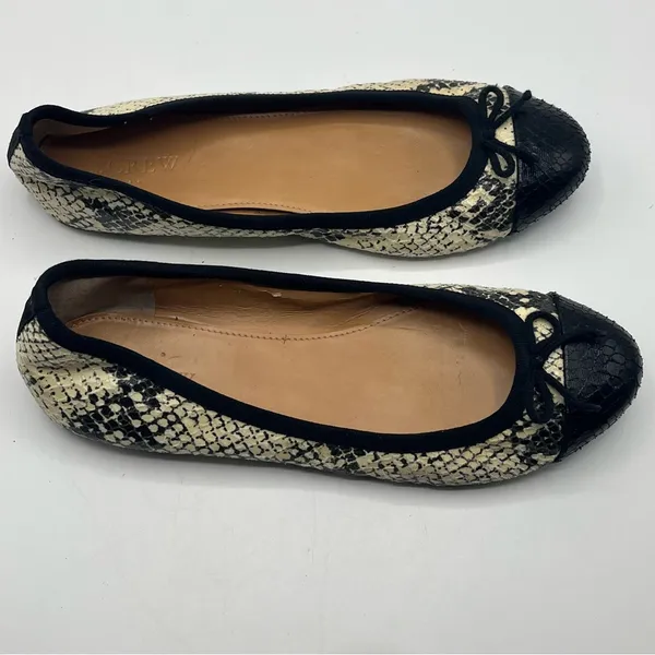 J Crew Factory Sz 7 Ballet Flats Slip On Shoes Snakeskin Print Black Cream - Image 2