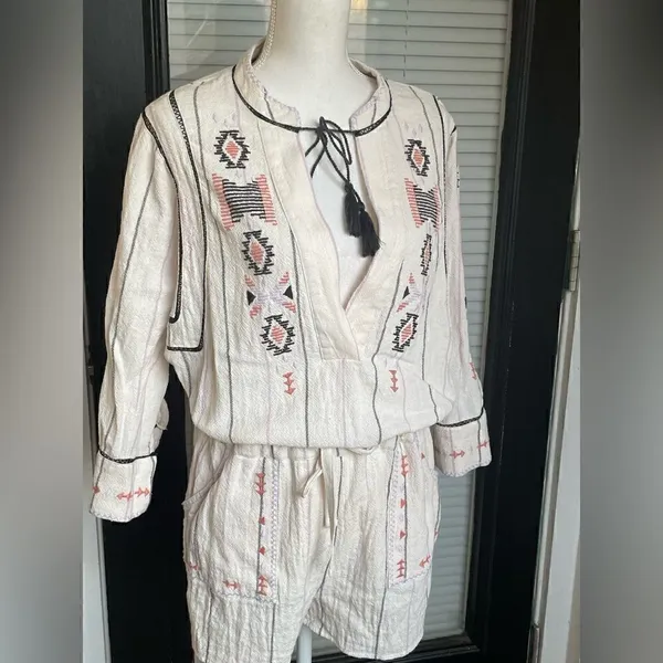 Free People Baja Boho Aztec Embroidered Crean V Neck Romper Size S/P - Image 6